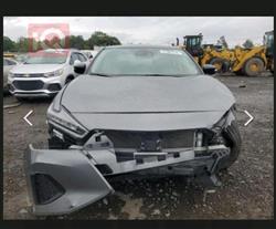 نيسان ماكسيما